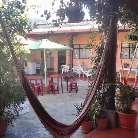 Hostal Morenos Antigua Εξωτερικό φωτογραφία