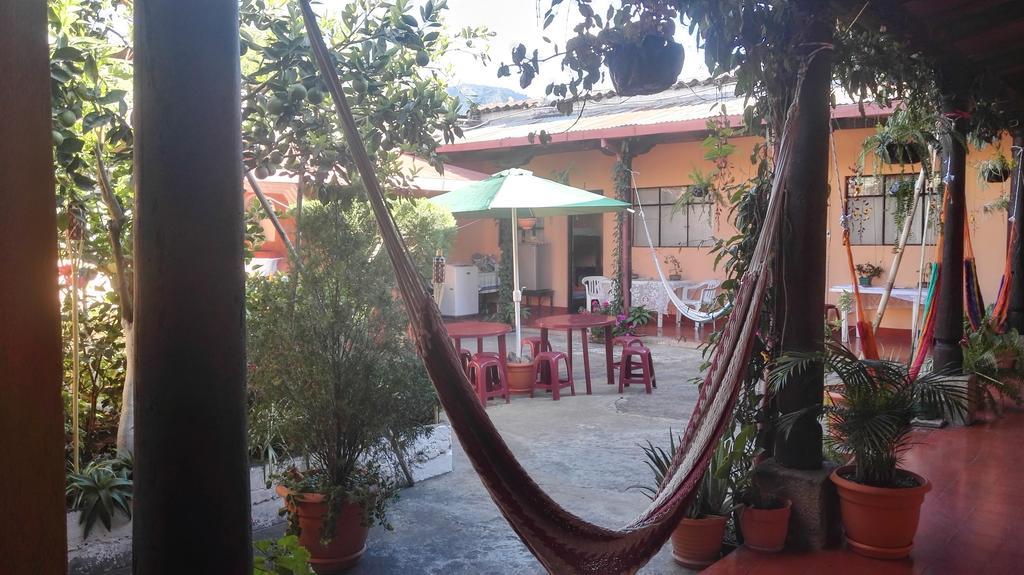 Hostal Morenos Antigua Εξωτερικό φωτογραφία