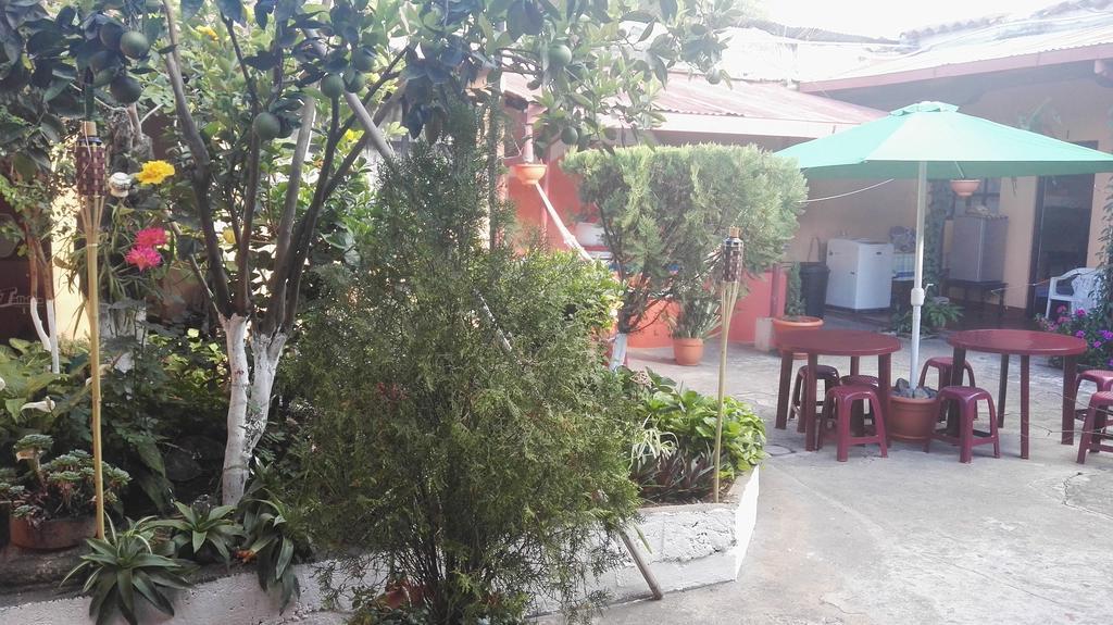 Hostal Morenos Antigua Εξωτερικό φωτογραφία