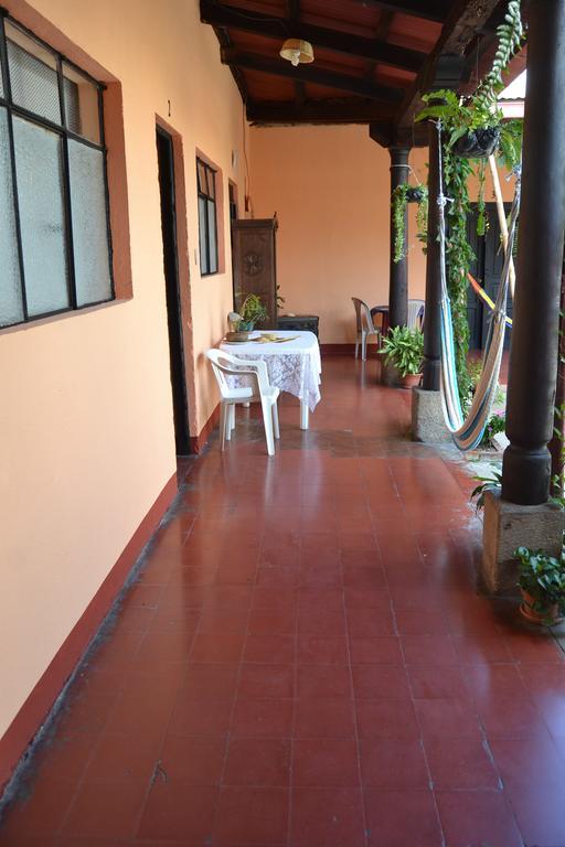 Hostal Morenos Antigua Εξωτερικό φωτογραφία